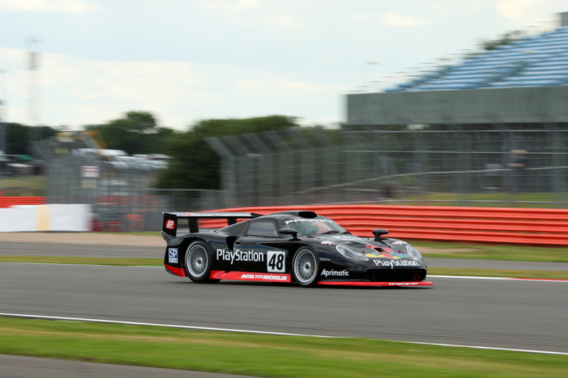 Illustration for article titled Ogle At The Best Cars Racing At The Silverstone Classic